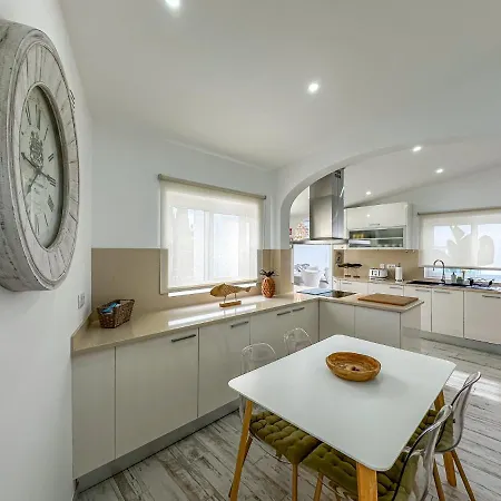 Villa Luxury Heated Pool, Walk To Sao Rafael Beach, Albufeira