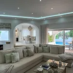 Luxury Heated Pool, Walk To Sao Rafael Beach,