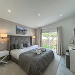 Luxury Heated Pool, Walk To Sao Rafael Beach, Villa